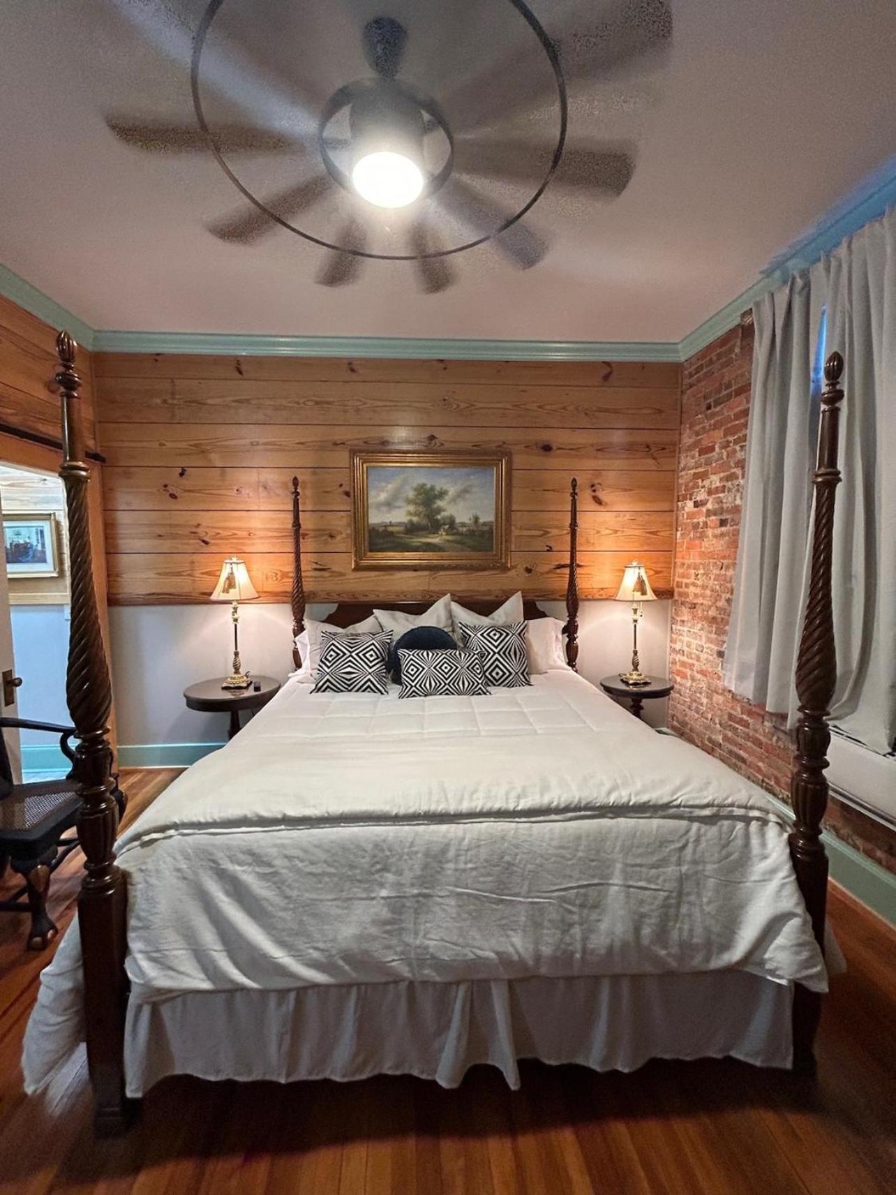 Carthage Chipley'S Squareview Inn מראה חיצוני תמונה