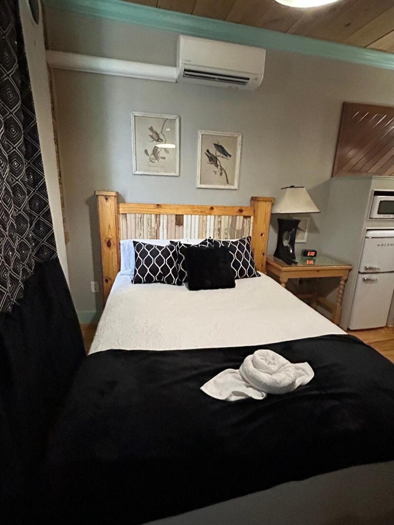 Carthage Chipley'S Squareview Inn מראה חיצוני תמונה